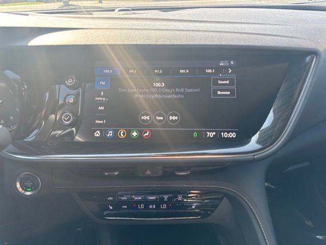 Used 2021 Buick Envision Essence w/ Sport Touring Package FWD image 21