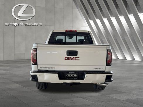 Used 2018 GMC Sierra 1500 Denali AWD/4WD image 28