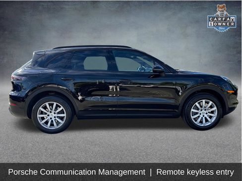 Used 2023 Porsche Cayenne w/ Premium Package AWD/4WD image 10