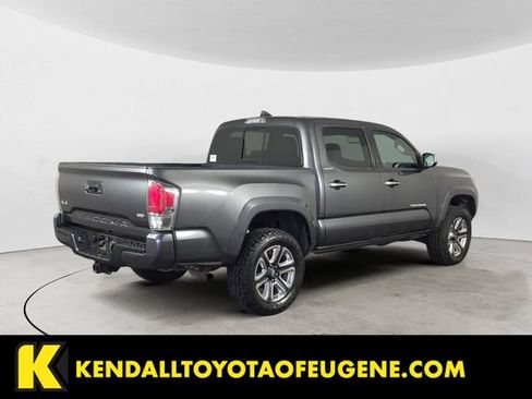 Used 2019 Toyota Tacoma Limited AWD/4WD image 5