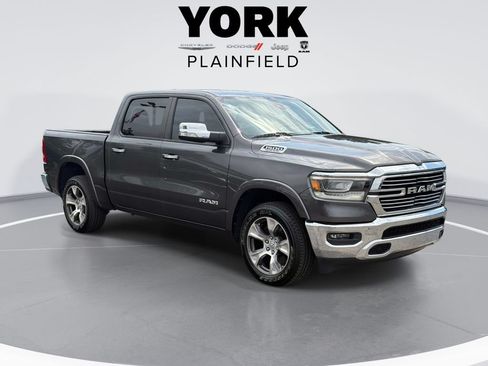 Used 2019 RAM 1500 Laramie AWD/4WD image 3