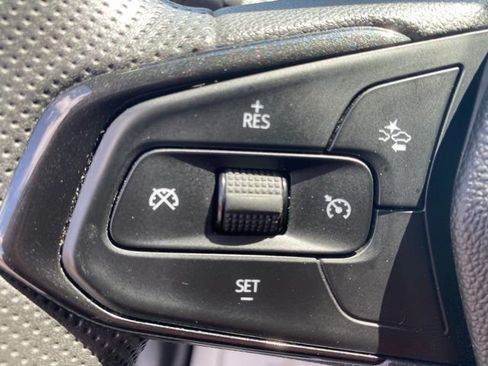 Used 2022 Chevrolet TrailBlazer LT w/ Convenience Package FWD image 18