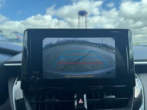 Used 2024 Toyota Corolla LE image 13