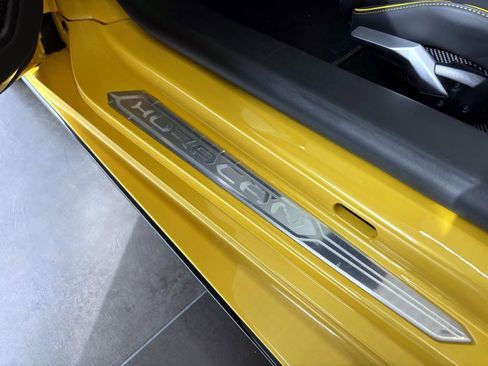 Used 2024 Lamborghini Huracan EVO image 31