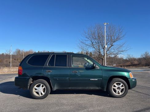 Used 2005 GMC Envoy SLE image 3