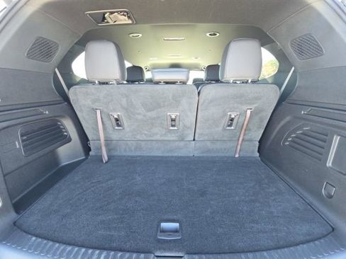 Used 2024 GMC Acadia AT4 image 14