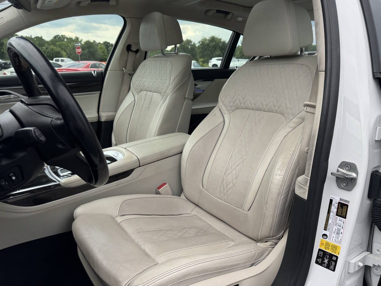 Used 2018 BMW 750i xDrive AWD/4WD image 9