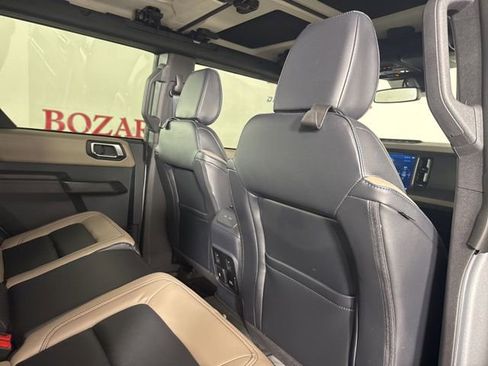 Used 2024 Ford Bronco Wildtrak image 19