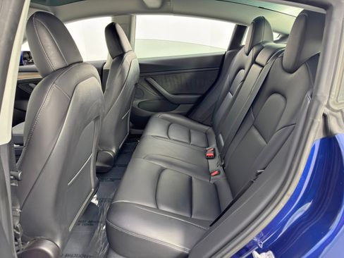 Used 2023 Tesla Model 3 Standard Range image 40