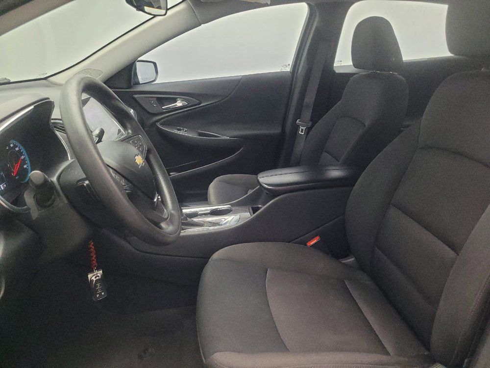 Used 2020 Chevrolet Malibu LT FWD image 17