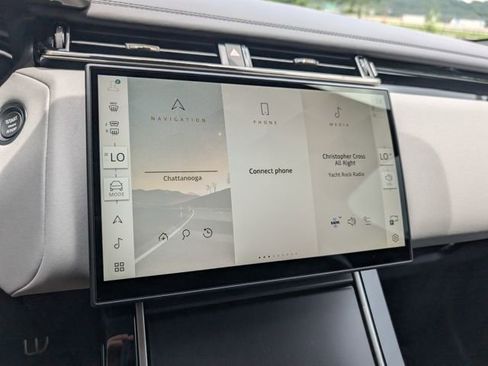 New 2026 Land Rover Range Rover Velar Dynamic SE image 16