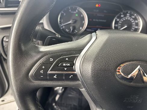 Used 2019 INFINITI QX50 Pure AWD/4WD image 12