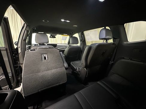 Certified 2025 Buick Enclave Sport Touring image 23