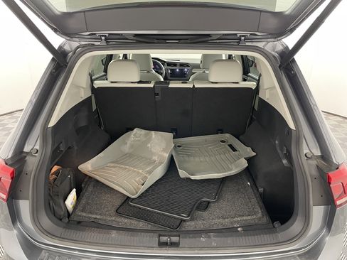 Used 2021 Volkswagen Tiguan SEL image 19