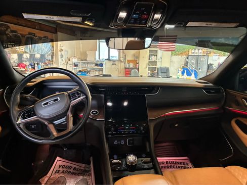 Used 2023 Jeep Grand Cherokee L Summit image 14