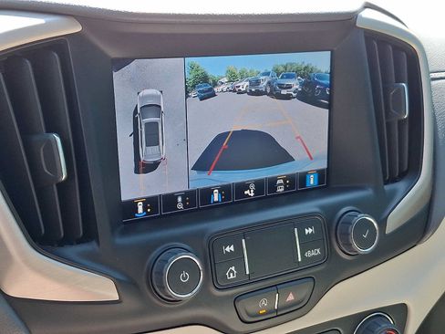 Used 2022 GMC Terrain Denali w/ Denali Premium Package AWD/4WD image 22