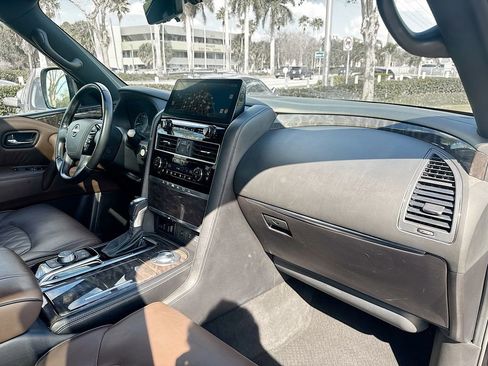 Used 2023 Nissan Armada Platinum w/ Captain's Chairs Package RWD image 34