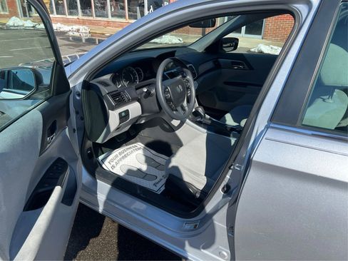 Used 2013 Honda Accord LX image 11