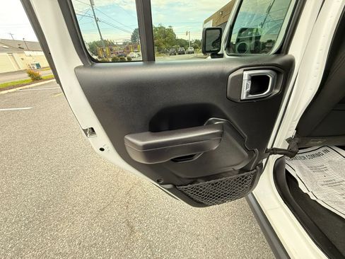 Used 2021 Jeep Wrangler Unlimited Sport AWD/4WD image 52
