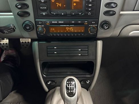 Used 2004 Porsche 911 Carrera image 39