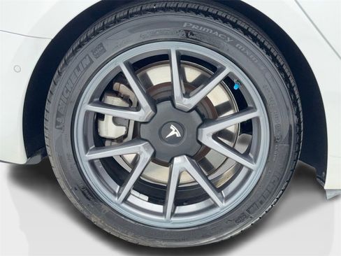 Used 2021 Tesla Model 3 Standard Range Plus image 54