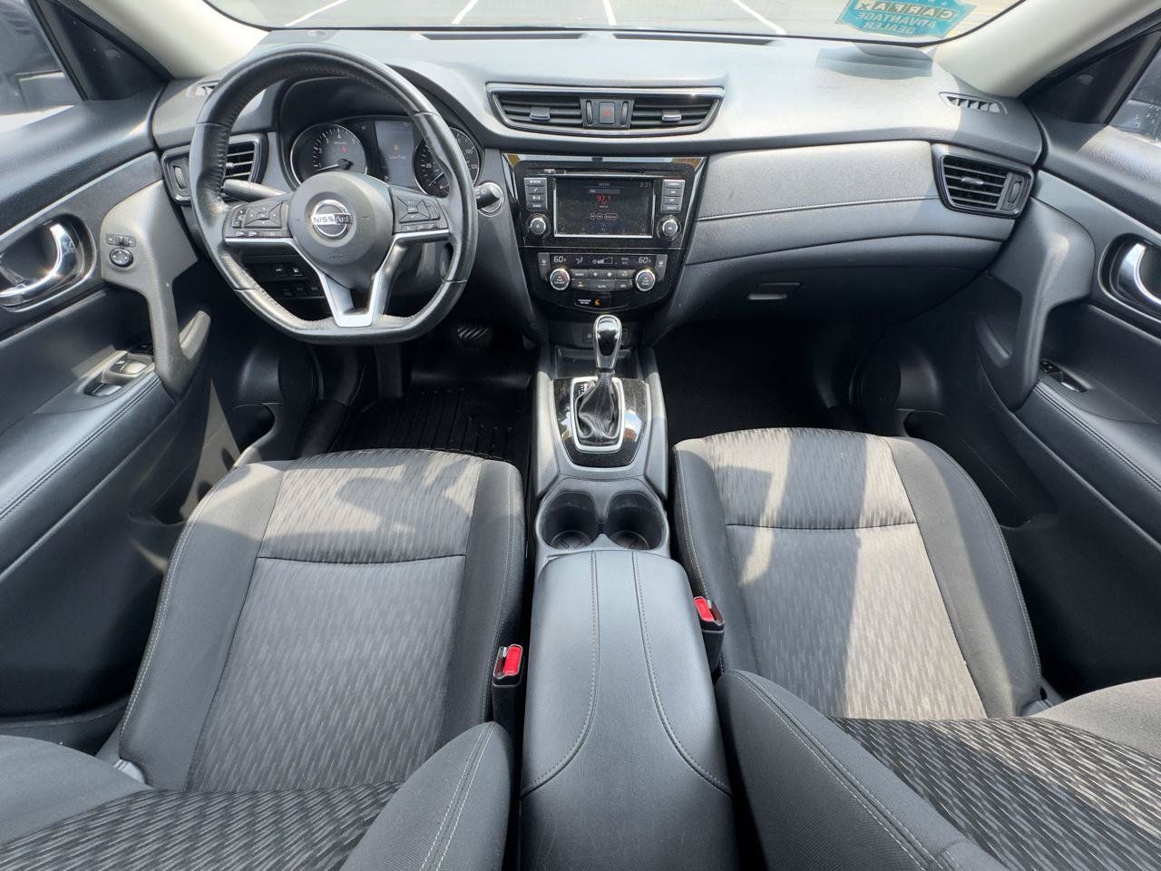 Used 2018 Nissan Rogue SV AWD/4WD image 14
