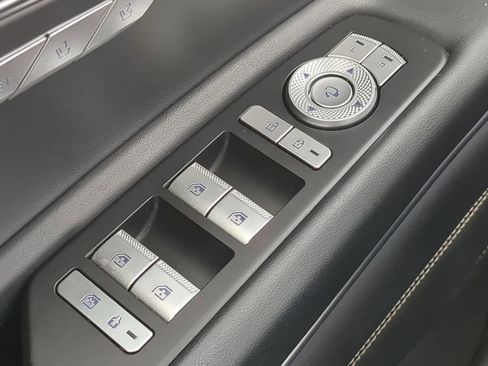 Used 2024 Genesis GV80 3.5T image 25