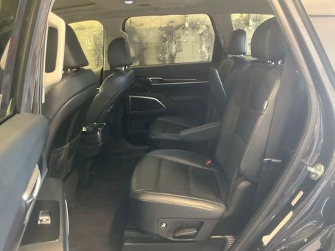 Used 2025 Kia Telluride S AWD/4WD image 27