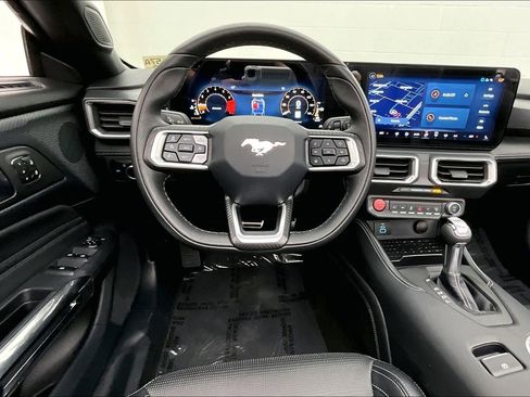 Used 2024 Ford Mustang Premium image 4