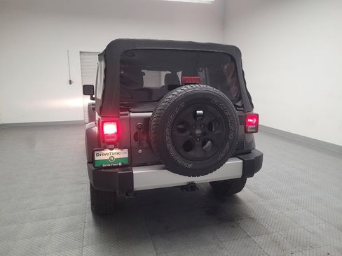 Used 2014 Jeep Wrangler Unlimited Sahara w/ Connectivity Group AWD/4WD image 6