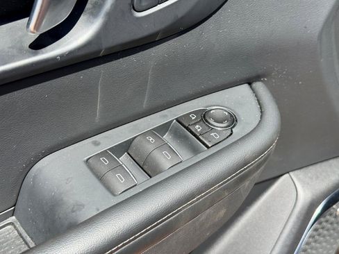 Used 2025 Buick Enclave Sport Touring FWD image 9