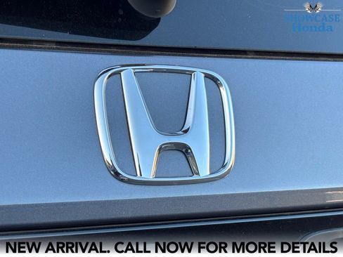 Used 2025 Honda Pilot Touring image 10