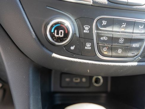 Used 2022 Chevrolet Equinox LT AWD/4WD image 22