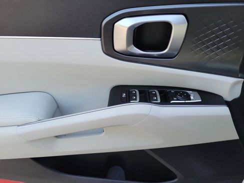 Used 2023 Kia Sorento S w/ Panoramic Sunroof Package FWD image 13