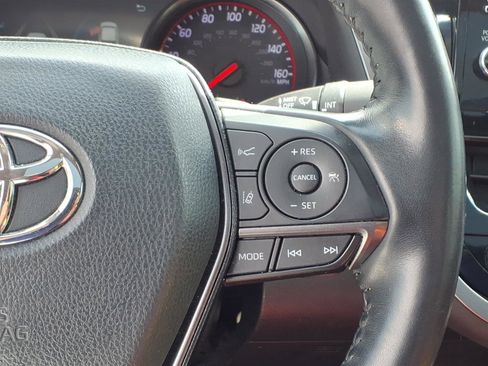 Used 2021 Toyota Camry XSE FWD image 18