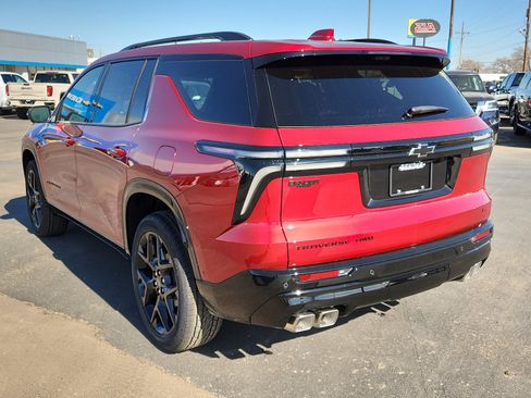 New 2026 Chevrolet Traverse RS w/ LPO, Floor Liner Package image 3