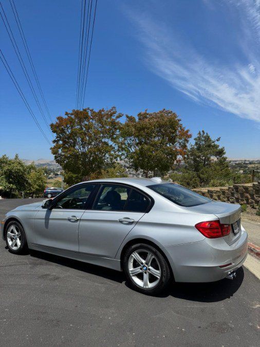 Used 2013 BMW 328i Sedan RWD image 6