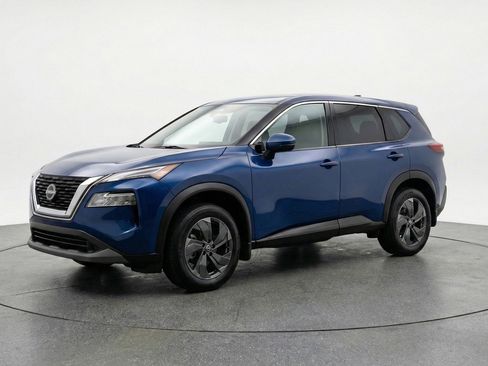 Used 2025 Nissan Rogue SV FWD image 3