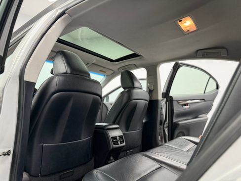 Used 2013 Lexus ES 350 w/ Luxury Pkg FWD image 47
