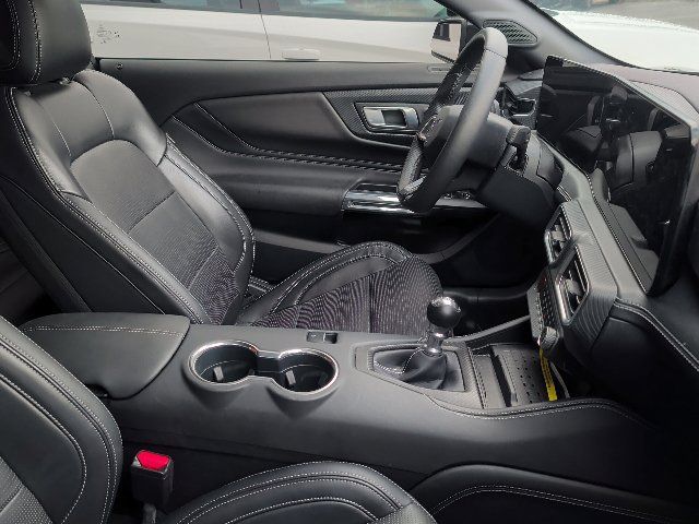 Used 2024 Ford Mustang GT Premium RWD image 3