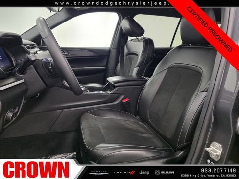 Used 2023 Jeep Grand Cherokee L Laredo AWD/4WD image 22