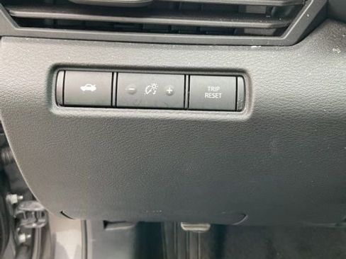 Used 2025 Nissan Altima 2.5 SV image 22