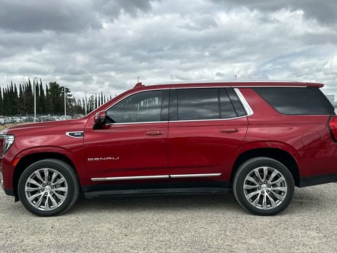 Used 2022 GMC Yukon Denali AWD/4WD image 6