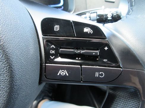 Used 2026 Hyundai Elantra Sport FWD image 23