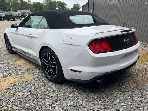 Used 2018 Ford Mustang Premium RWD image 3