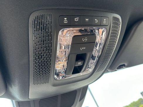 Certified 2024 Mercedes-Benz GLE 350 4MATIC w/ Driver Assistance Package image 34