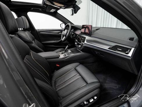 Used 2021 BMW M550i xDrive w/ Premium Package AWD/4WD image 38
