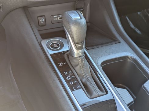 Certified 2025 Nissan Sentra SV FWD image 26