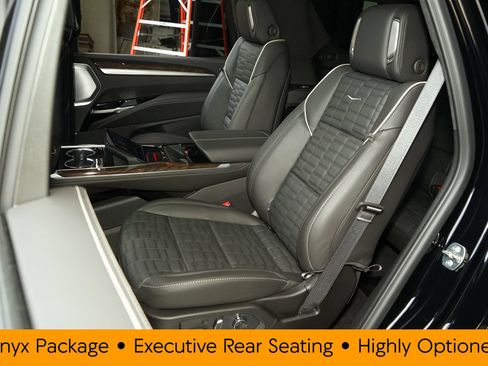 Used 2026 Cadillac Escalade Platinum Sport AWD/4WD image 25