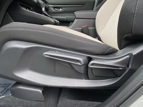 Certified 2026 Honda CR-V LX image 15